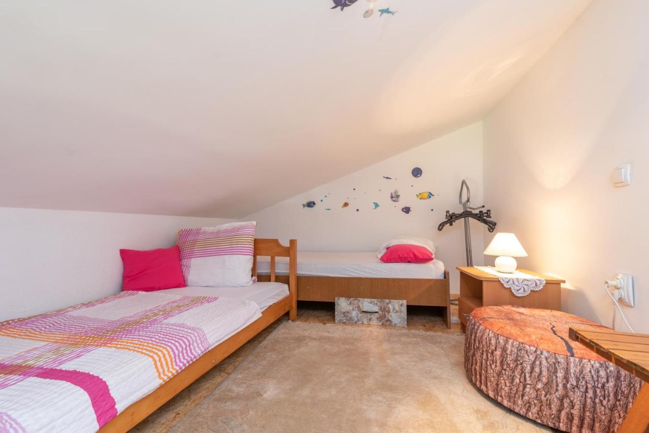 Apartmani Kate Τρογκίρ Εξωτερικό φωτογραφία