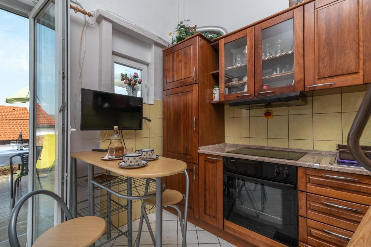 Apartmani Kate Τρογκίρ Εξωτερικό φωτογραφία